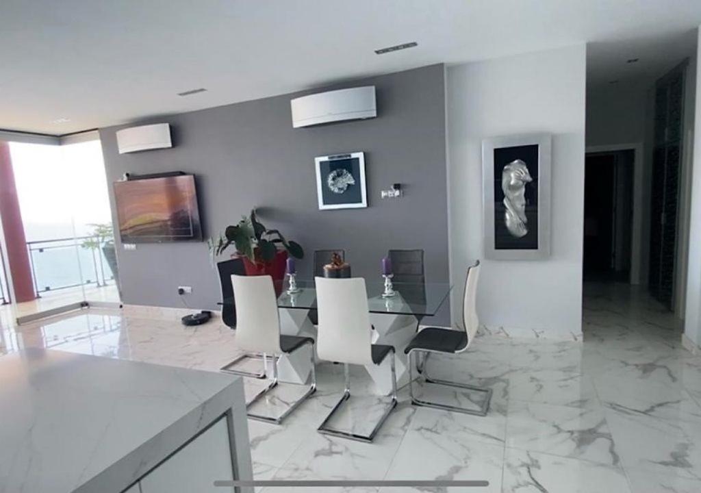 PENTHOUSE IN THE SEA, Tauro — 3