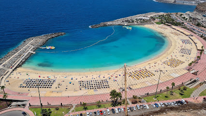 Playa De Amadores