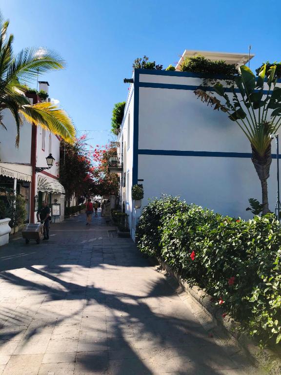 Puerto de Mogan — 2