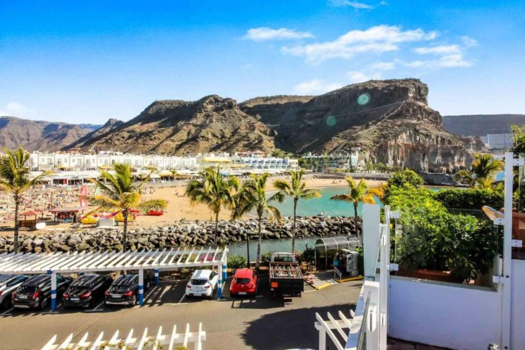 Puerto De Mogan Harbour 371 by El Sirocco — 4