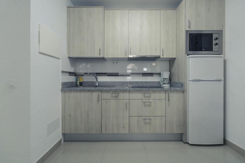 Puerto Mogan Apartment — 11