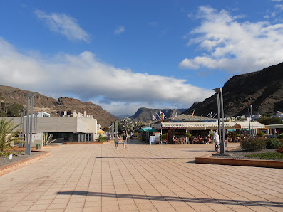 Puerto Mogan Public Parking — 1