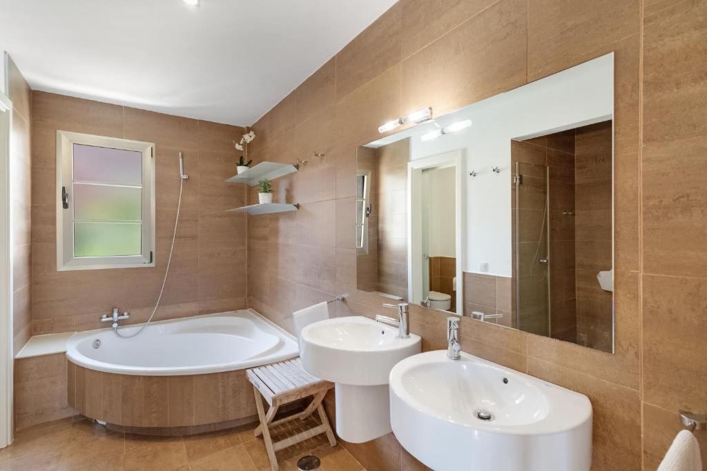 Pure luxury and comfort La Oliva — 11