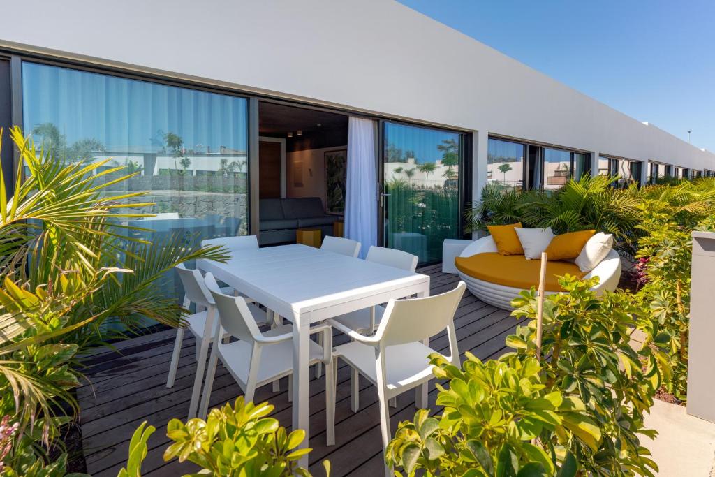 Resort Cordial Santa Águeda & Perchel Beach Club — 1