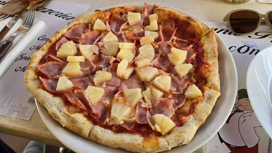 Restaurante Pizzería Lucone — 6
