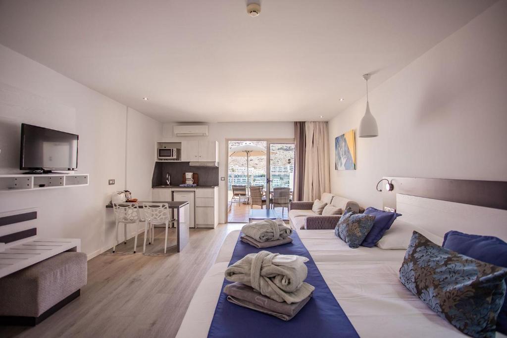 Servatur Casablanca Suites & Spa — 11
