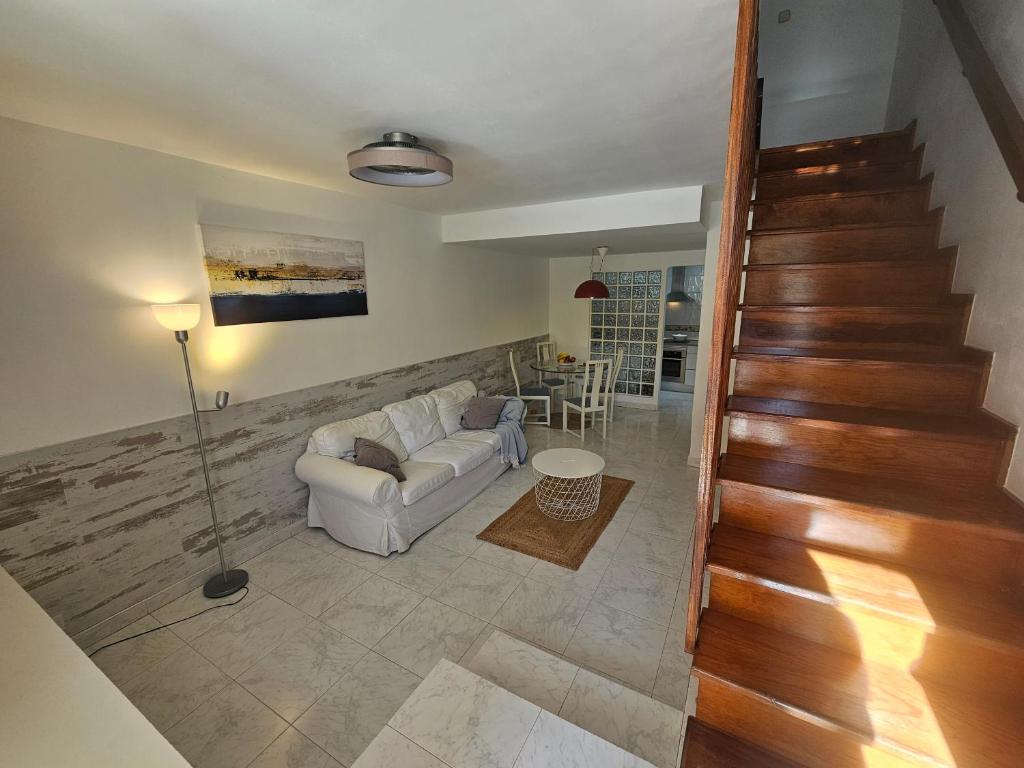 Spacious Family Duplex with Access to the Pool — 10