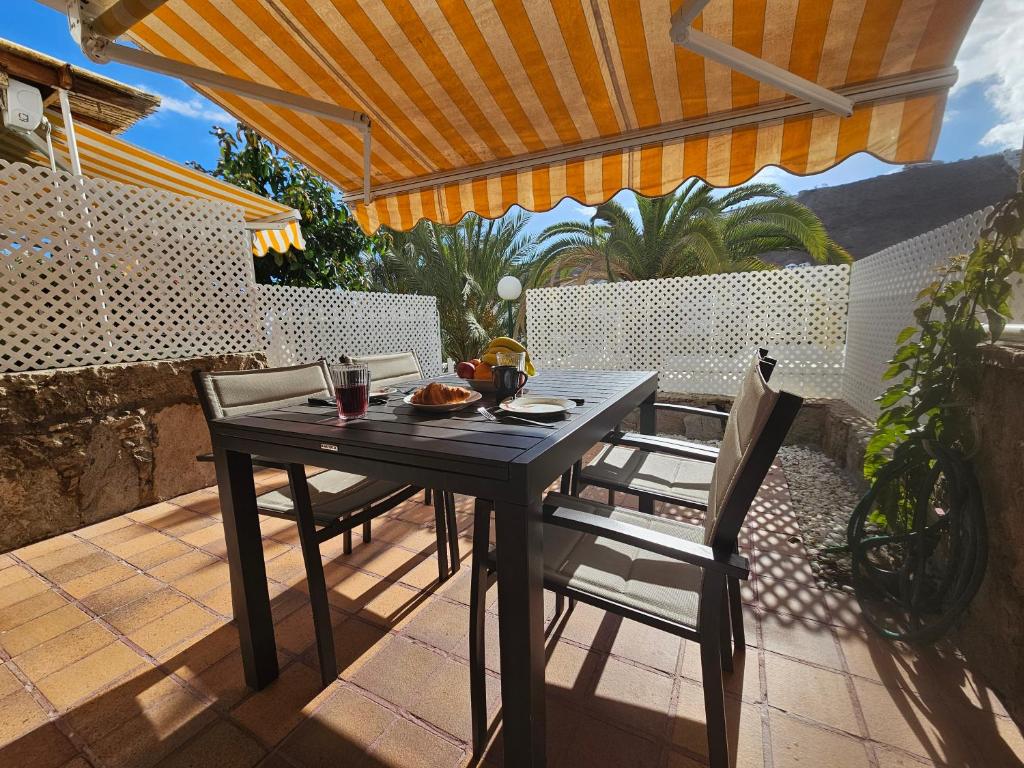 Spacious Family Duplex with Access to the Pool — 3