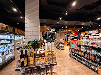 SPAR NATURAL Market Puerto Rico — 2
