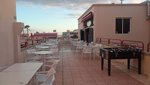 Sports bar El Escondite — 1