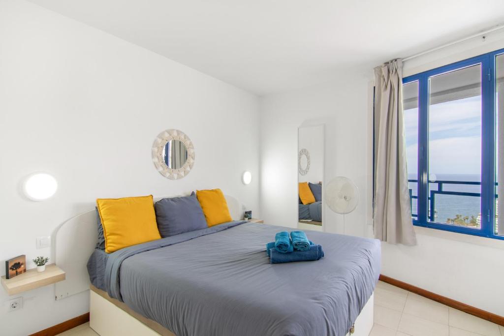Stunning Sunset Ocean View Apt — 6