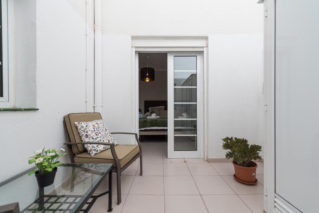 Sunny Sky Apartment — 8