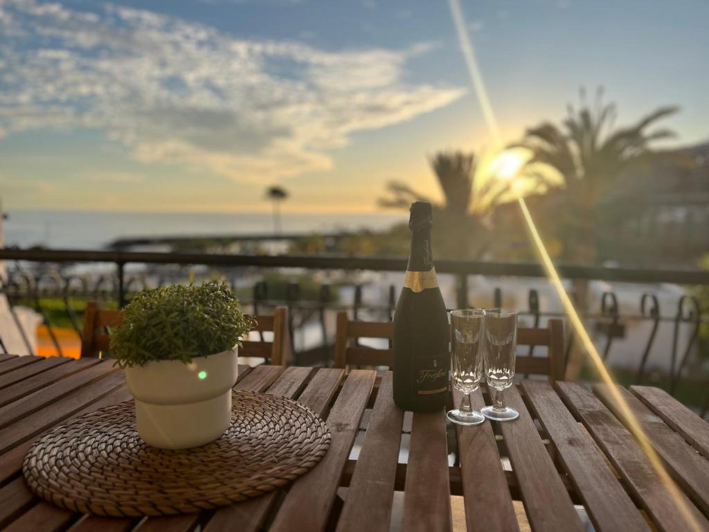 Sunset Ocean View by Aquamarina — 2