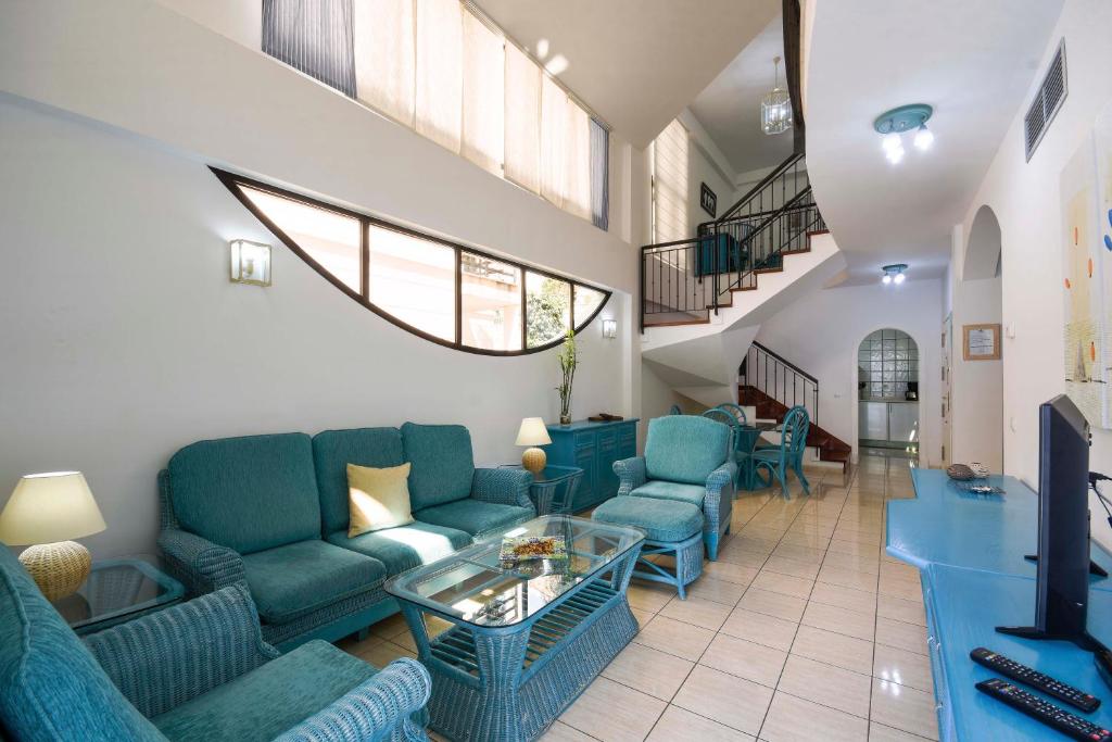 Sunshine Beach Villas — 4