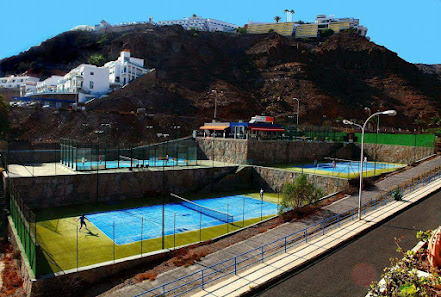 Tenis Island — 1