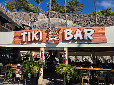Tiki Bar — 1