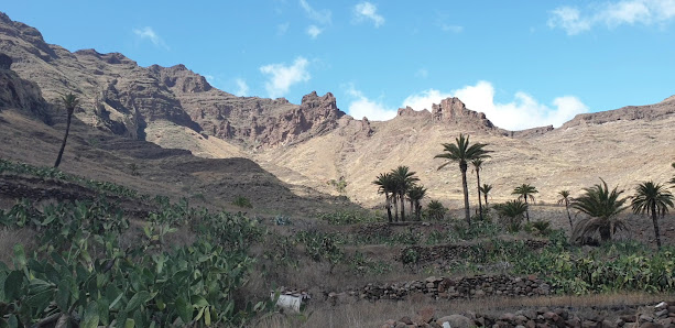 Veneguera Hiking Trail — 3