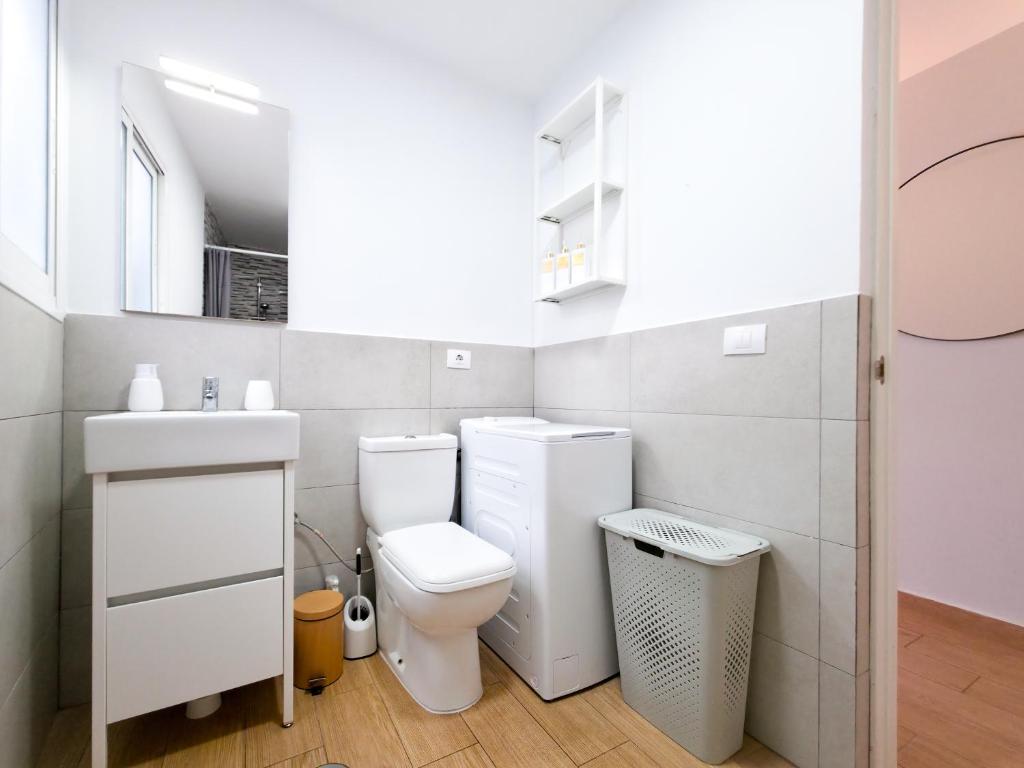 Verana House — 8