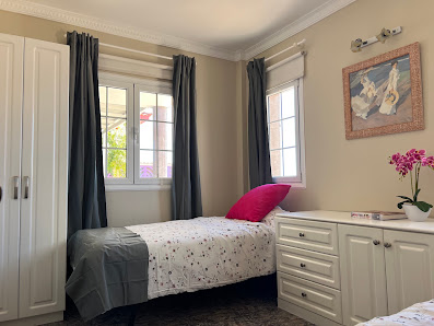 Villa Esmeralda — 1