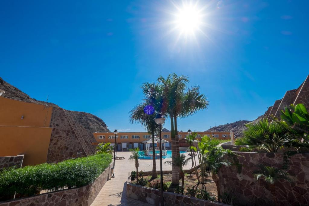 Villa Gisel Tauro — 1