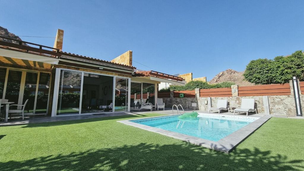 Villa Helene Tauro, Heated Pool, Wi-Fi, BBQ By Kalmacanaria — 5