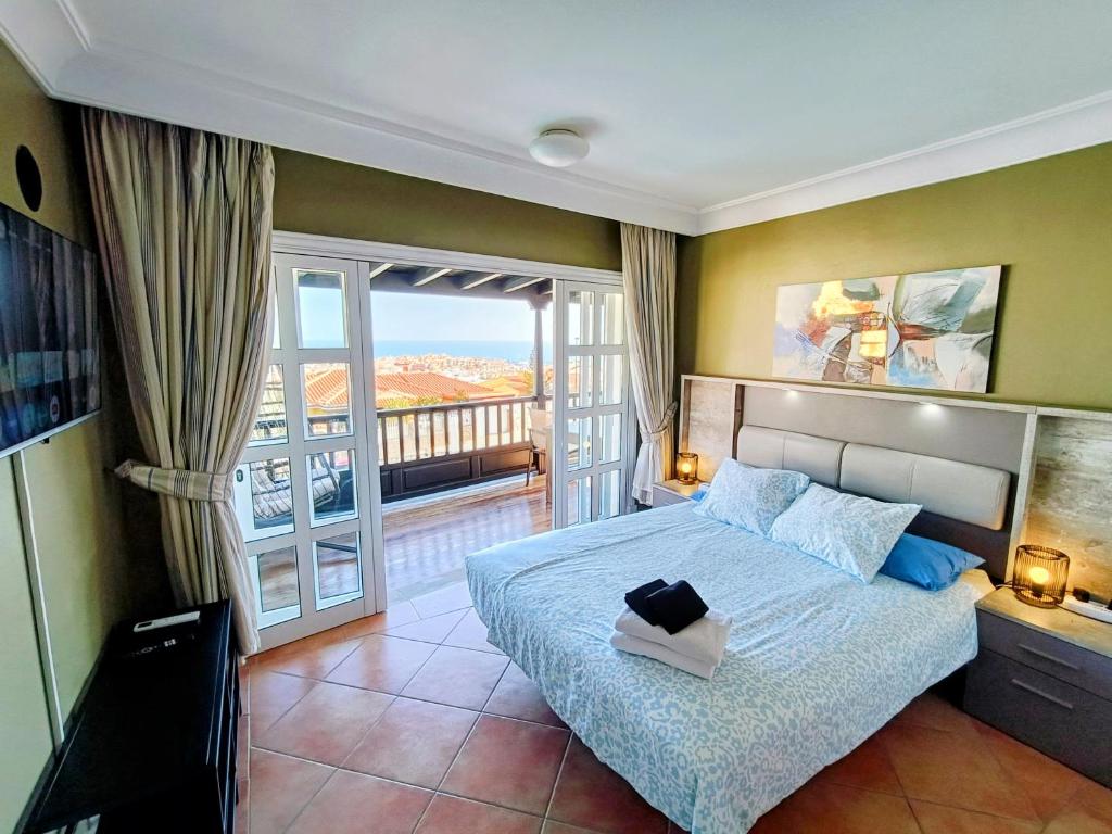 Villa Magnificent — 3