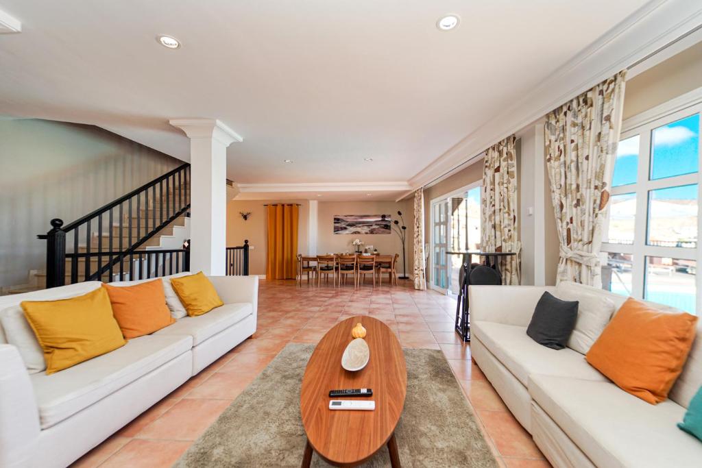 Villa Magnificent — 9