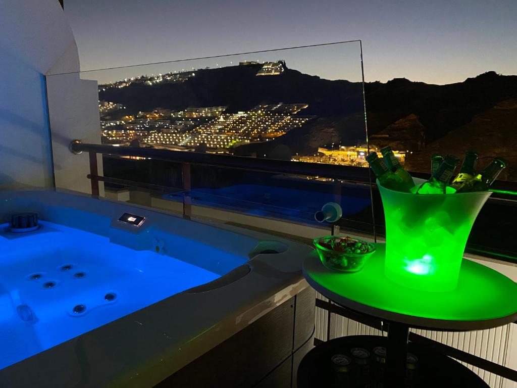 “Villa Mogán Mall”, con jacuzzi - Villa — 7