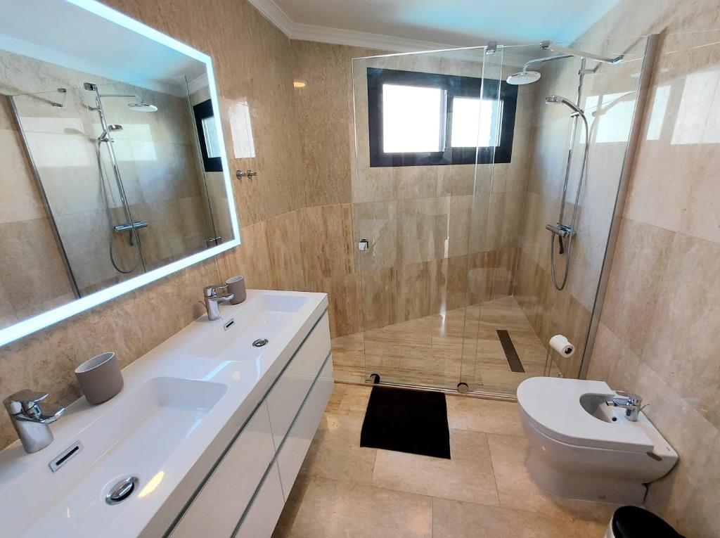 Villa Playa Amadores - Luxury villa with heated pool — 5