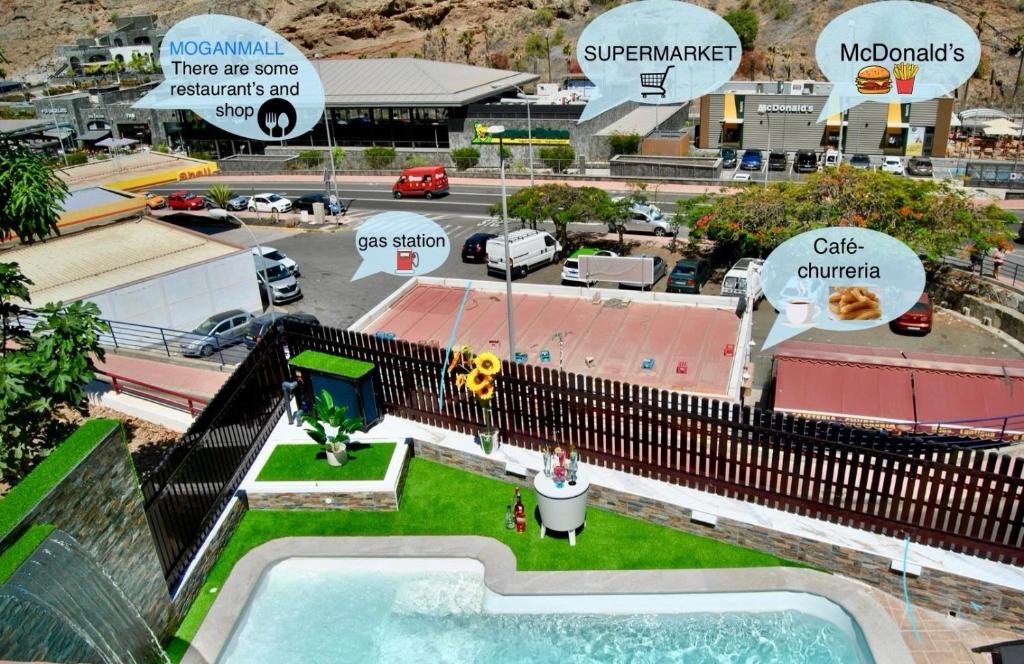 Villa Puerto Rico in front of the shopping center with private heated saltwater pool with jacuzzi&arcade games&table football — 10