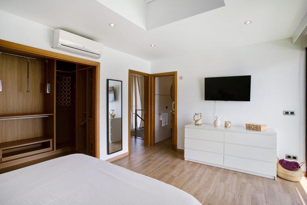 Villa Tauro 31 — 10