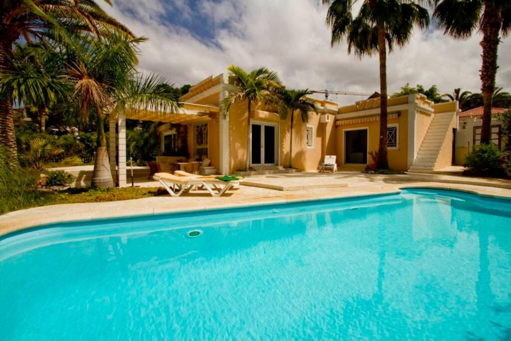 Villa-Tauro Leyh