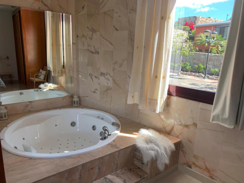 Zen Villa Anfi Tauro Golf Lago Piscina — 11
